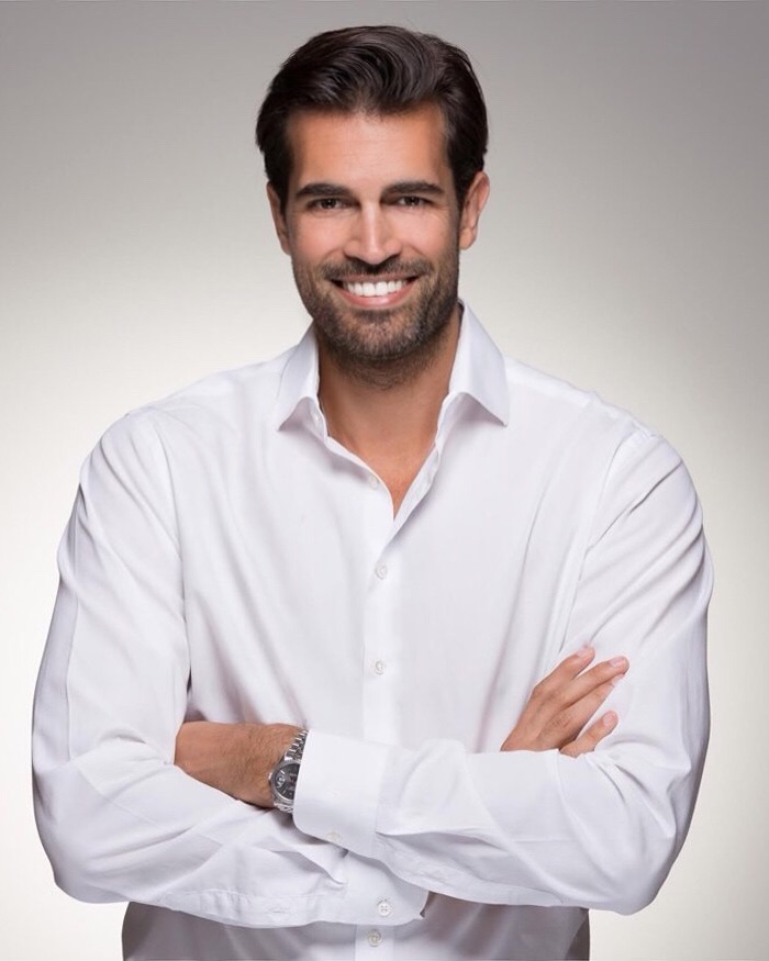 Porträt von Alex Khan