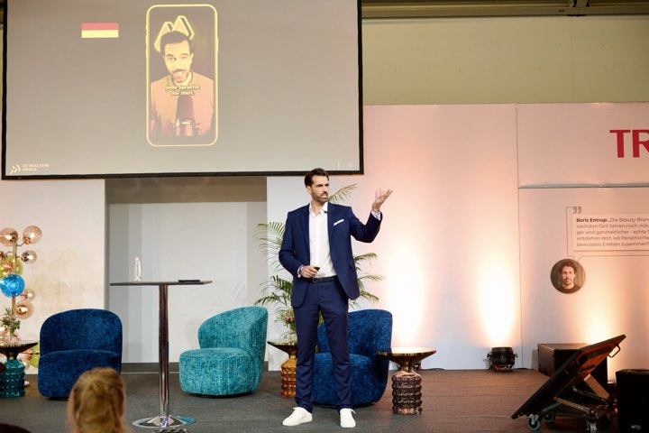 Alex Khan auf der TRENDS-Bühne
